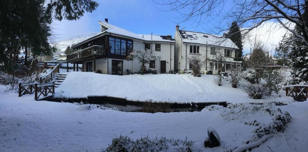 The River Inn 基林 外观 照片