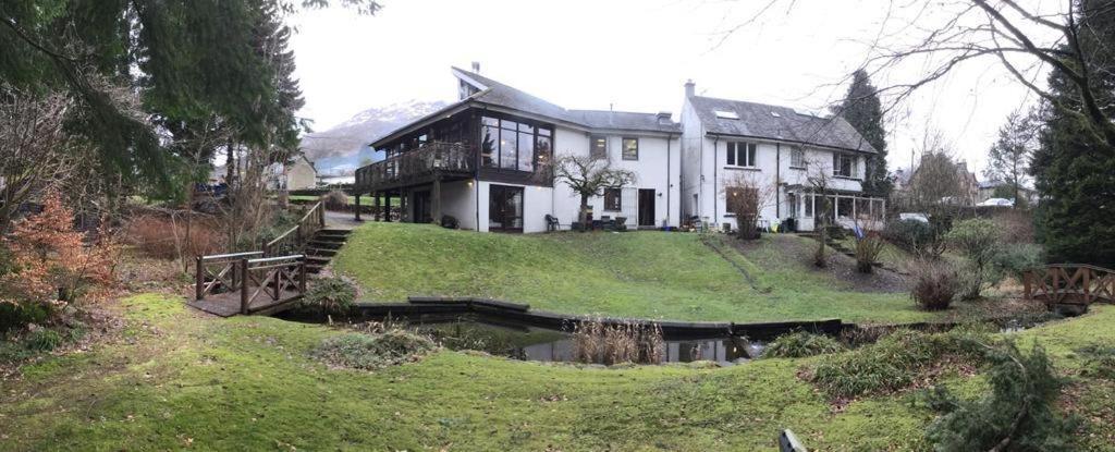 The River Inn 基林 外观 照片