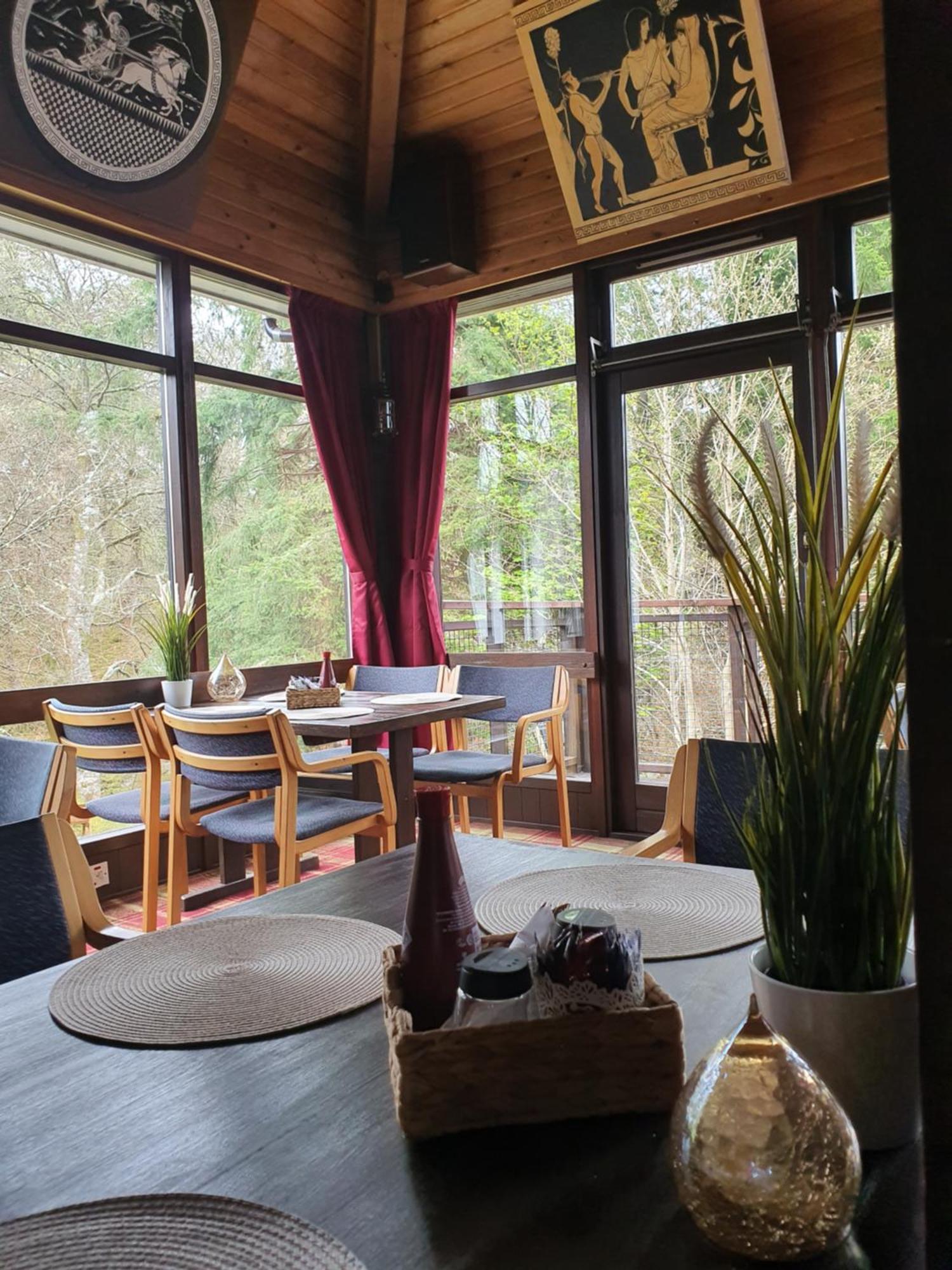 The River Inn 基林 外观 照片